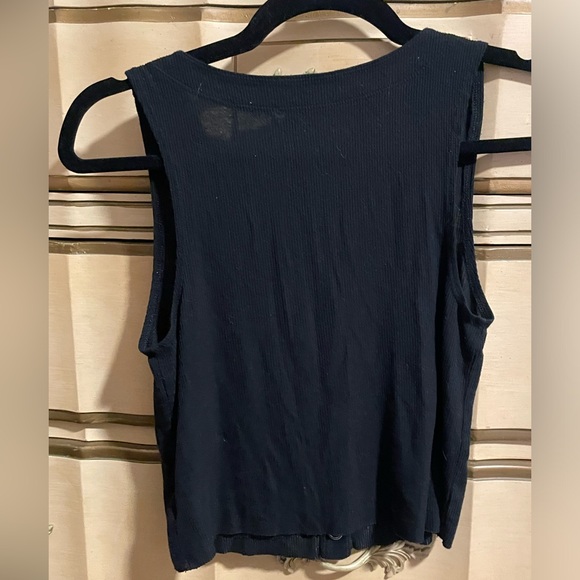 AE Ribbed Crop Tank - Picture 2 of 3